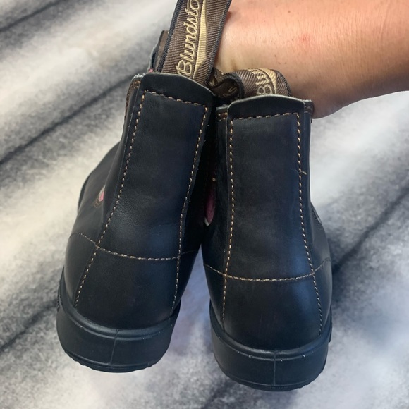 { Blundstone } 1377 Pale Pink Stout Brown Boots - Picture 9 of 13